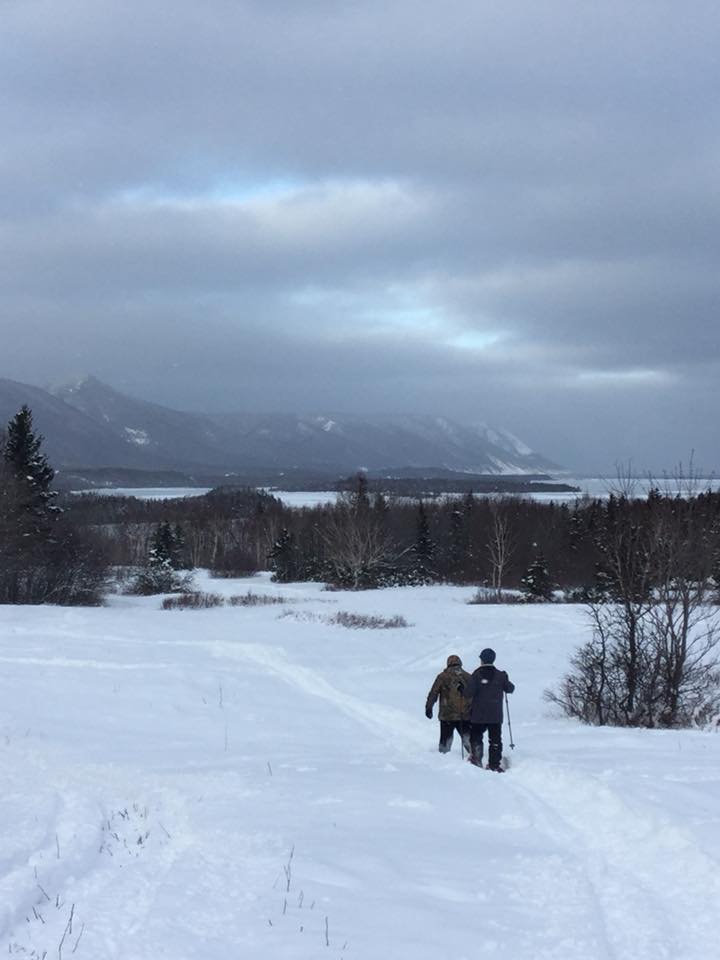 Highlands Hostel snowshoeing