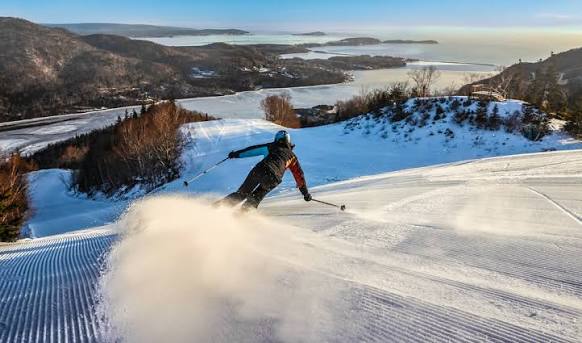 Ski Cape Smokey